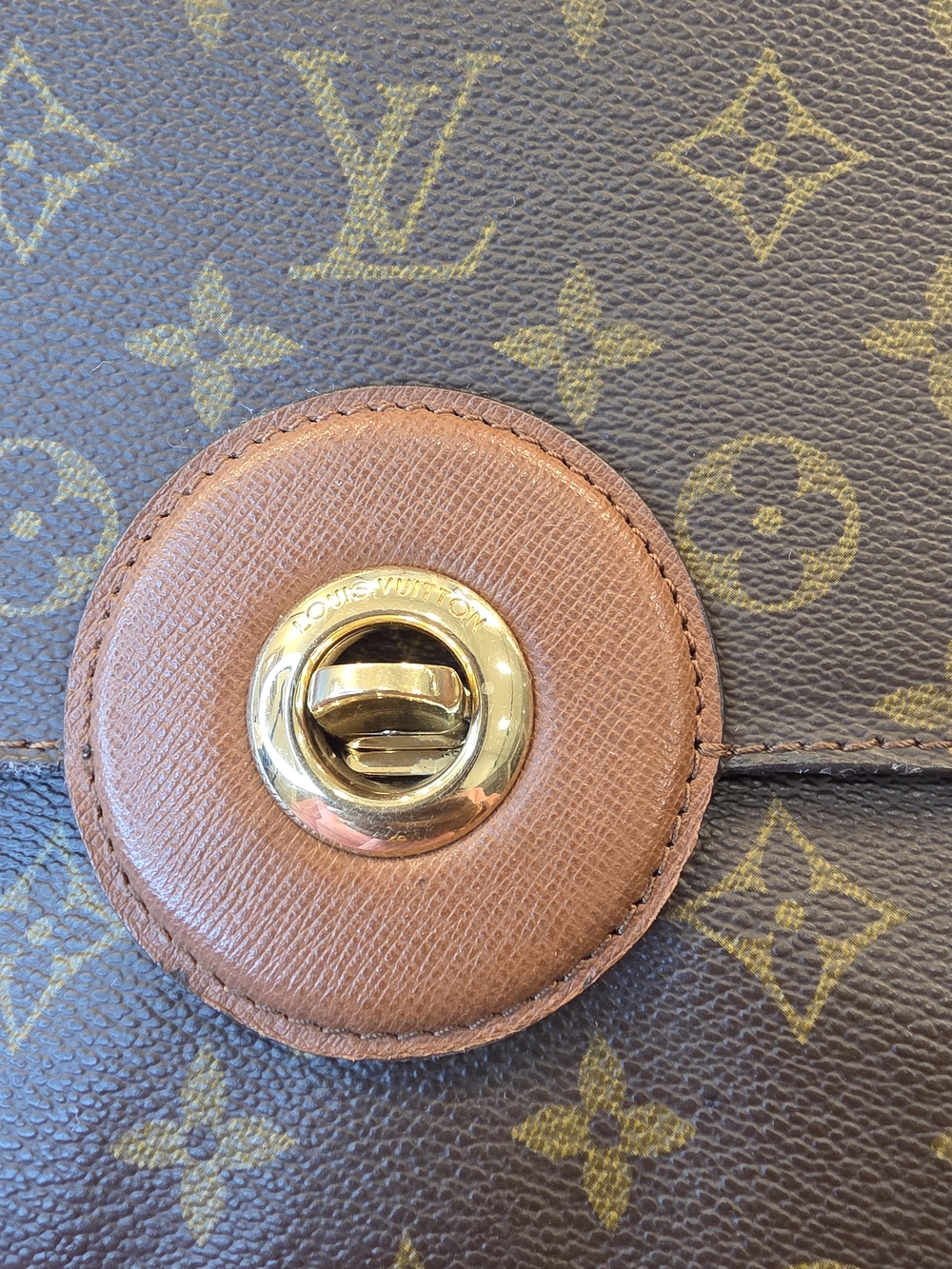 Louis Vuitton Monogram Canvas Crossbody Bag in Brown - Picture 8 of 15